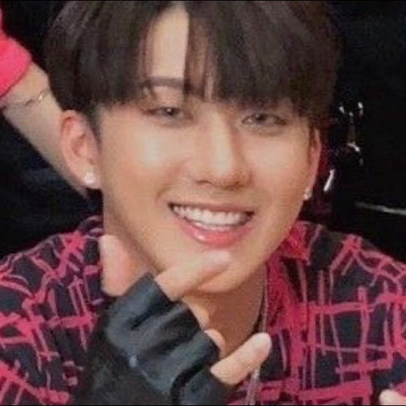 Meet your Posher, Abby - Picture 1 of 1